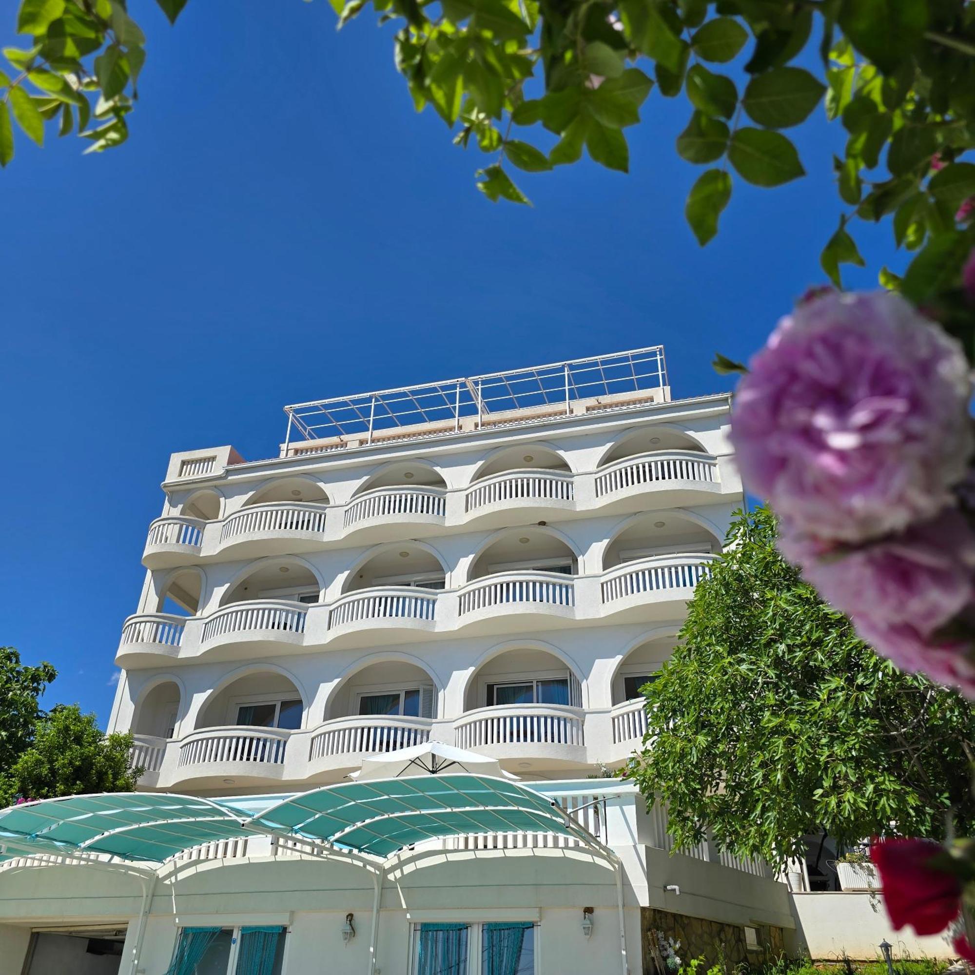 Villa Bellevue Нови-Винодолски Экстерьер фото